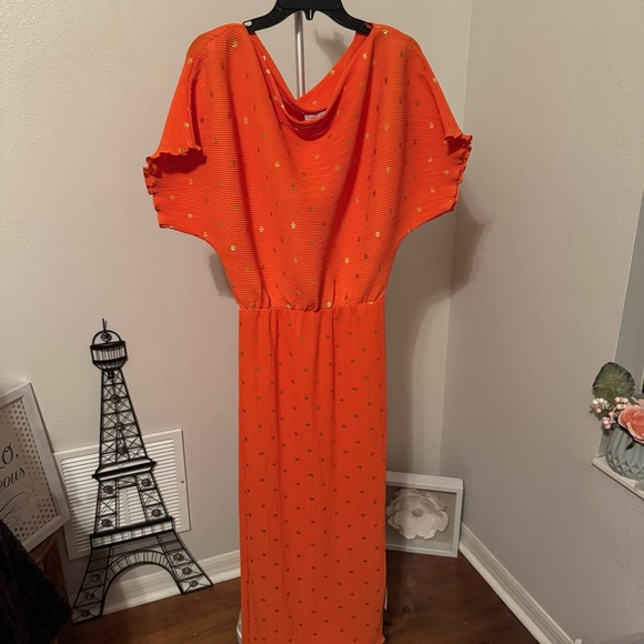 NWT Never Fully Dressed Petite Tilly Metallic Plisse Maxi Dress in Orange Sz S - Picture 7 of 10